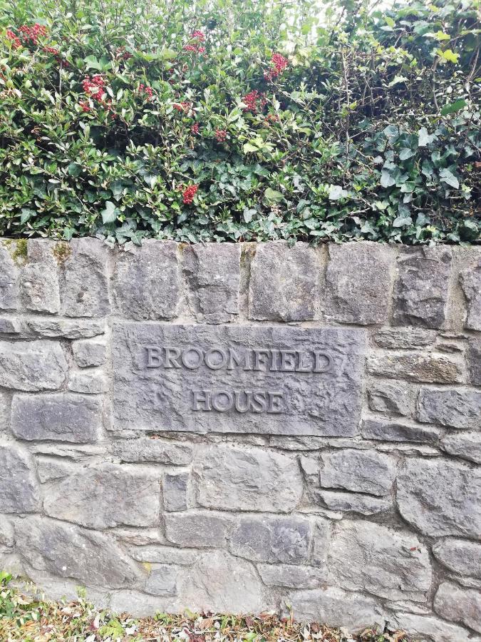 Next Door At Broomfield House Midleton Bagian luar foto